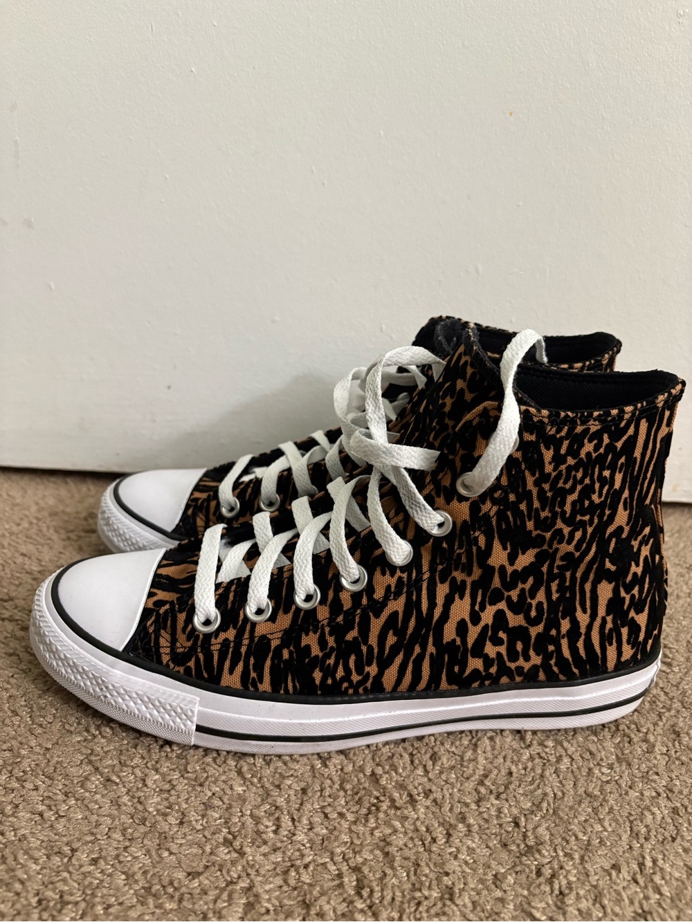 Converse High-Top Canvas Sneakers in Brown Leopard Print